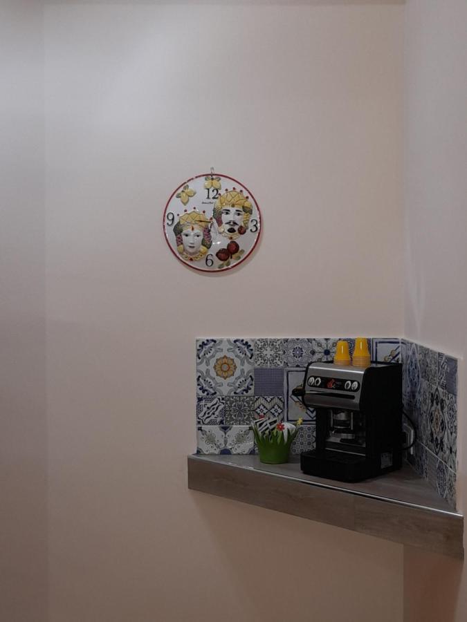 Bed and Breakfast Milazzo: La Porta Delle Eolie Экстерьер фото