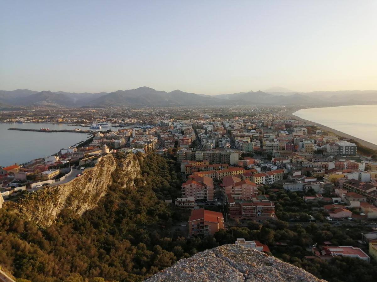 Bed and Breakfast Milazzo: La Porta Delle Eolie Экстерьер фото