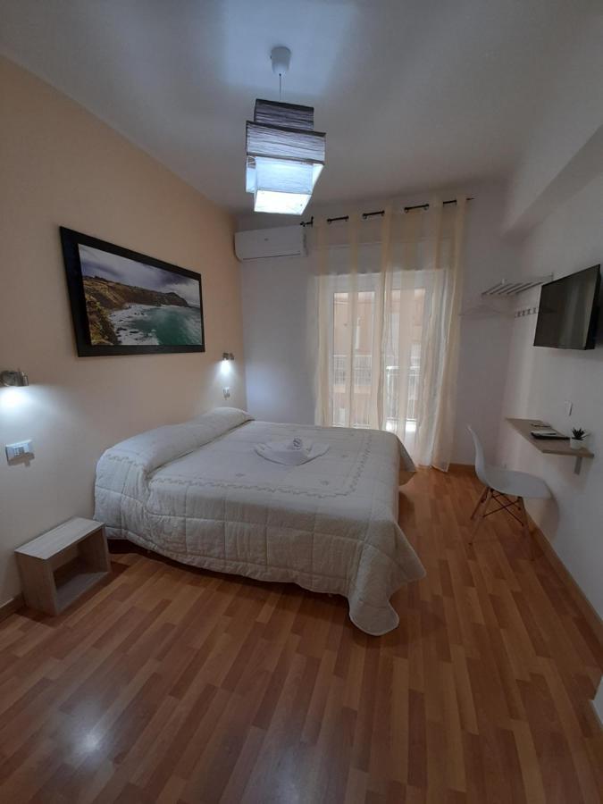 Bed and Breakfast Milazzo: La Porta Delle Eolie Номер фото